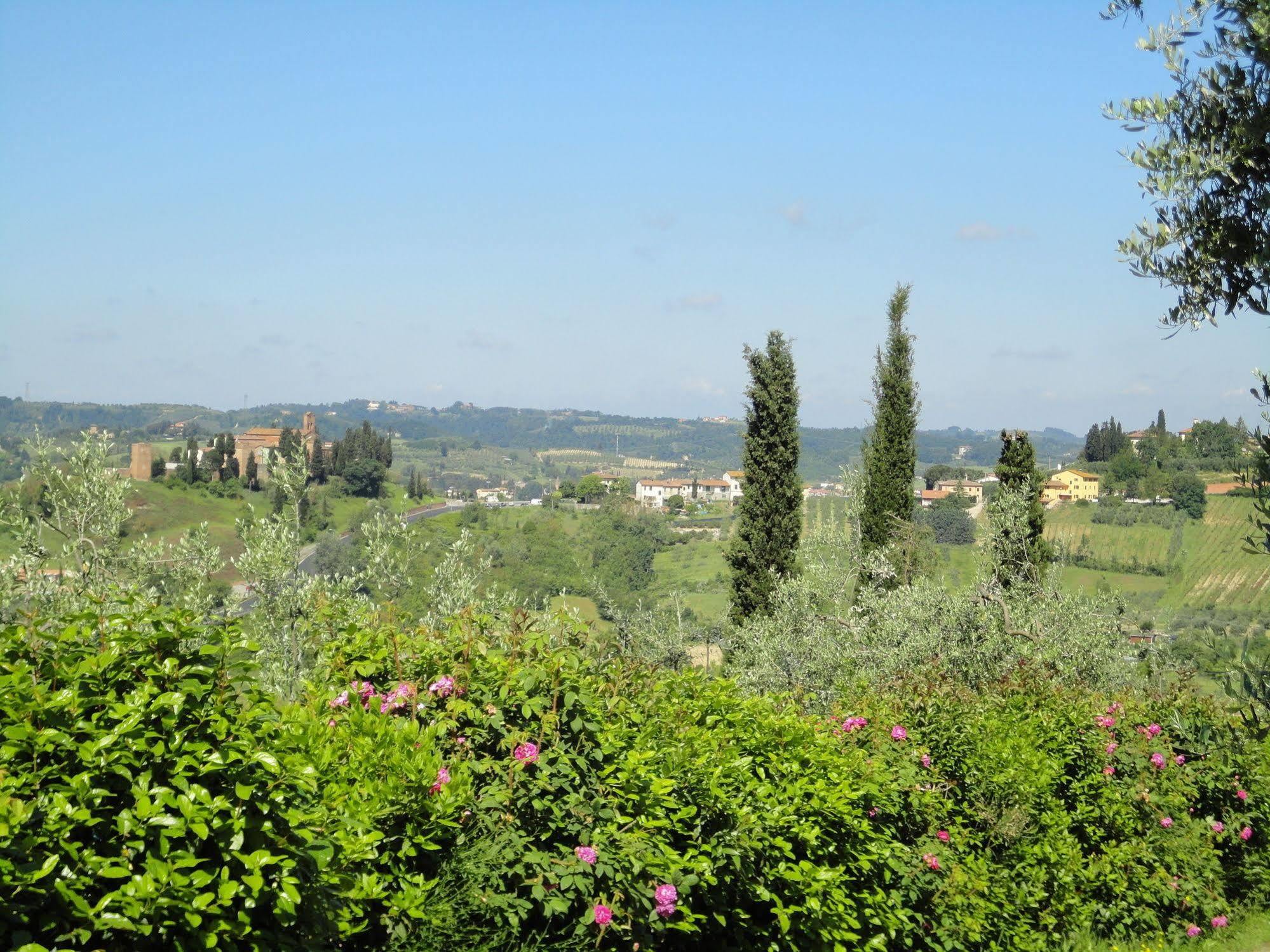 Albergo La Pieve Castelfiorentino Bagian luar foto