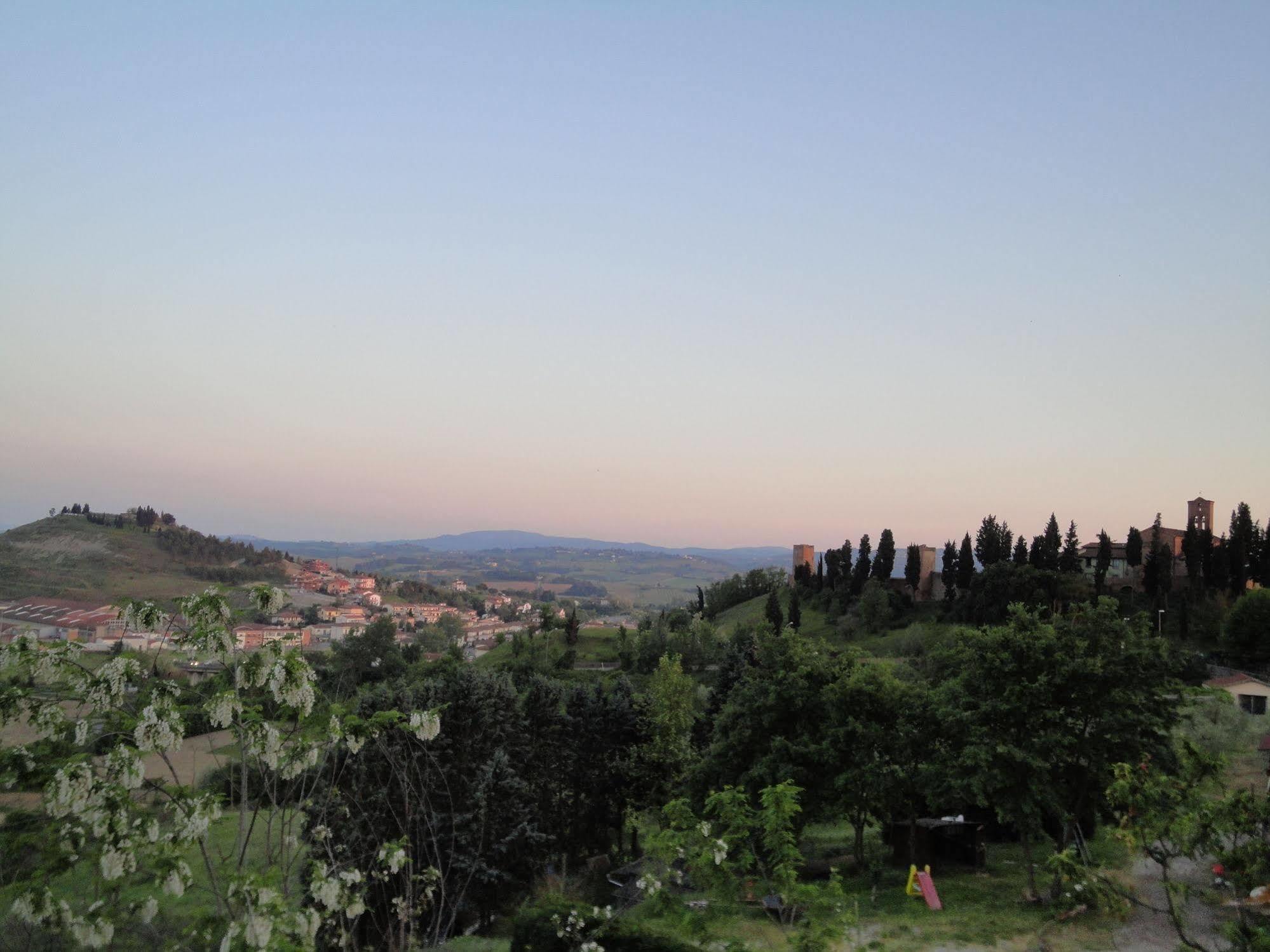 Albergo La Pieve Castelfiorentino Bagian luar foto